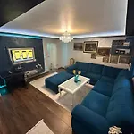 Deluxe Apartment An